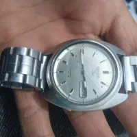ساعت قدیمی سکو پنج