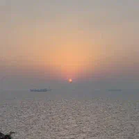 زمین در به حال ۲۳۰ متری