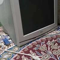 مانیتور کامپیوتر و دوربین مخفی