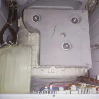 لباسشویی گورنج|ماشین لباسشویی و خشک‌کن لباس|نقده, |دیوار