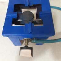 اجاق گاز کوچک همراه با نیم متر شلنگ و بست