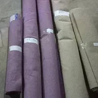 موکت بنفش و کرم