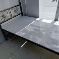 تخت یک نفره