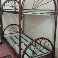 تخت‌خواب تک نفره و دو طبقه