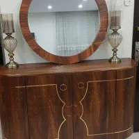 یک عددکنسول چوبی