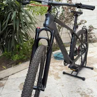 دوچرخه حرفه ای تنه کربن بنلی|دوچرخه، اسکیت، اسکوتر|تهران, گلستان (شهرک راه آهن)|دیوار