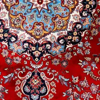 تعدادی فرش و قالیچه
