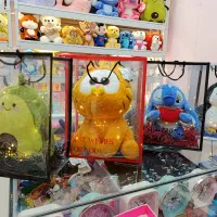 انواع عروسک و باکس و بدلیجات به مناسبت روزدختر آف