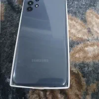 ۱عدد گوشی سالم در حد نو سالم بفروش میرسد