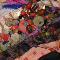 سنگ و مهره عتیقه|کلکسیون اشیاء عتیقه|بندرعباس, |دیوار