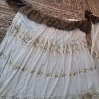 ۲ تا پرده قدی و یکی پنجره ای با چوب پرده