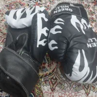 وسایل کیک بوکسینگ|تجهیزات ورزشی|فولادشهر, C4|دیوار