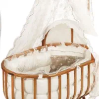 گهواره  وتخت چوبی