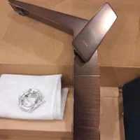 شیر روشویی مدرن ایتالیایی