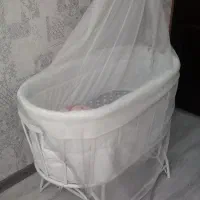 گهواره کودک|تخت و صندلی بچه|باسمنج, |دیوار