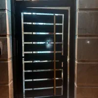 رنگ امیزی.ساختمان درب و پنجره