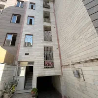 یک واحد ۶۰ متری با پارکینگ و انباری