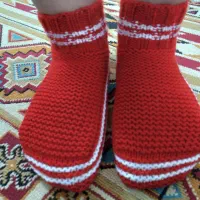 پاپوش قرمز|لباس|رامسر, |دیوار