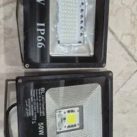 دو عدد پروژکتور صفحه نو