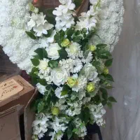 اجاره ،کرایه ی تاج گل مصنوعی خیریه ای تعدادتخفیف|خدمات پذیرایی، مراسم|تهران, دبستان|دیوار