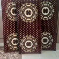 پنج عدد پشتی سالم