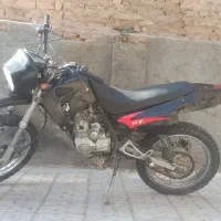 تریل پیشرو 200|موتورسیکلت|اسفراین, |دیوار