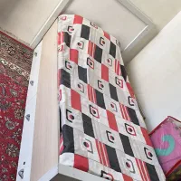 تخت کودک و نوجوان به همراه تشک