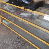 میز پیشخوان ویترین