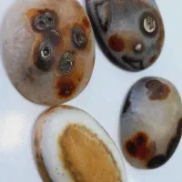 سنگ سلیمانی|کلکسیون اشیاء عتیقه|اهواز, زرگان|دیوار