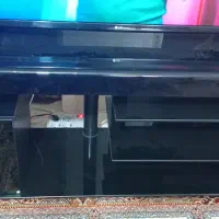 میز تلویزیون شیشه ای