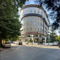 85متر-اداری-غرق-در-نور-2لاین-آسانسور-تراس