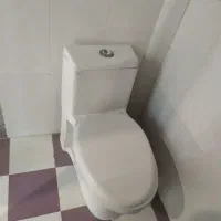 توالت فرنگی و روشویی|لوازم سرویس بهداشتی|خرم‌آباد, |دیوار