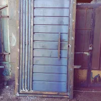 دروازه آهنی|مصالح و تجهیزات ساختمان|اقبالیه, |دیوار