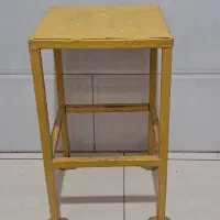 چهارپایه اهنی