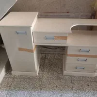 تخت و میز آرایش
