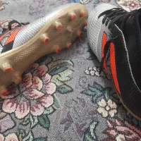 کفش فوتبال چمنی