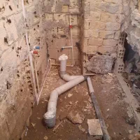 لوله کشی.سرامیک کاری.تخریب.گچ.رفع نم و رطوبت|خدمات پیشه و مهارت|کرج, باغستان|دیوار