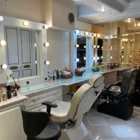 استخدام رنگ کار حرفه ای با مشتری|استخدام درمانی، زیبایی، بهداشتی|تهران, درختی|دیوار