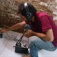 تشخیص ترکیدگی لوله با دستگاه نشت یاب نشت یابی