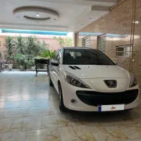 پژو 207 پاناروما