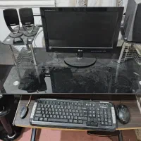 کامپیوتر تمیز با همه وسایل هاش