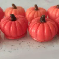 شمع وقالب و گردنبندهای یلدایی ظرفهای مناسبتی