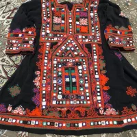 لباس نوه فقط ۲ باره پوشیده شده