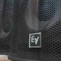 جفت توریکس ۱۱۲۲ در حد