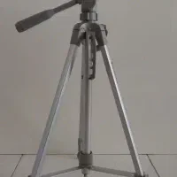 سه پایه دوربین پایه دوربین