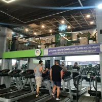 کارگر ساده بوفه باشگاه مستر فیزیک طلاییه