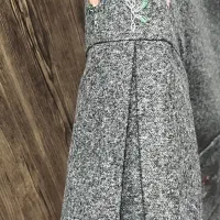 لباس،پالتو|لباس|آستانه اشرفیه, |دیوار