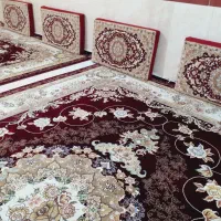 ۲تخته فرش دوازده متری و ۶ عدد پشتی