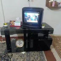 فروش فوری تلویزیون و میزتلویزیون۸۰۰