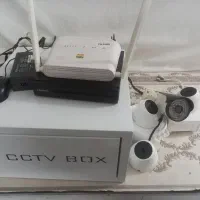 دوربین به همراه باکس و بقیه وسایل